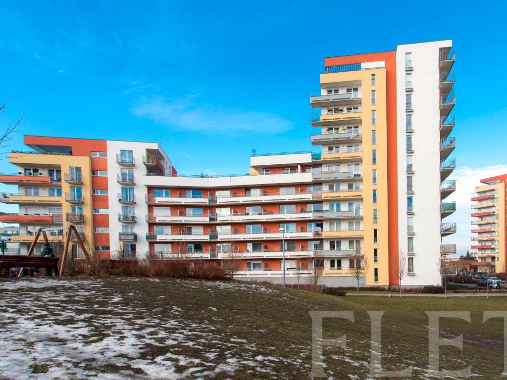Pronájem bytu 1+kk 39 m2, Praha – náhled fotky 16