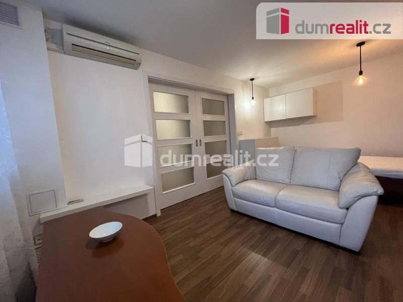Pronájem bytu 1+1 41 m2