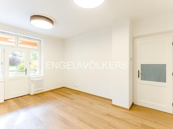 Pronájem domu 250 m2, Praha – náhled fotky 8
