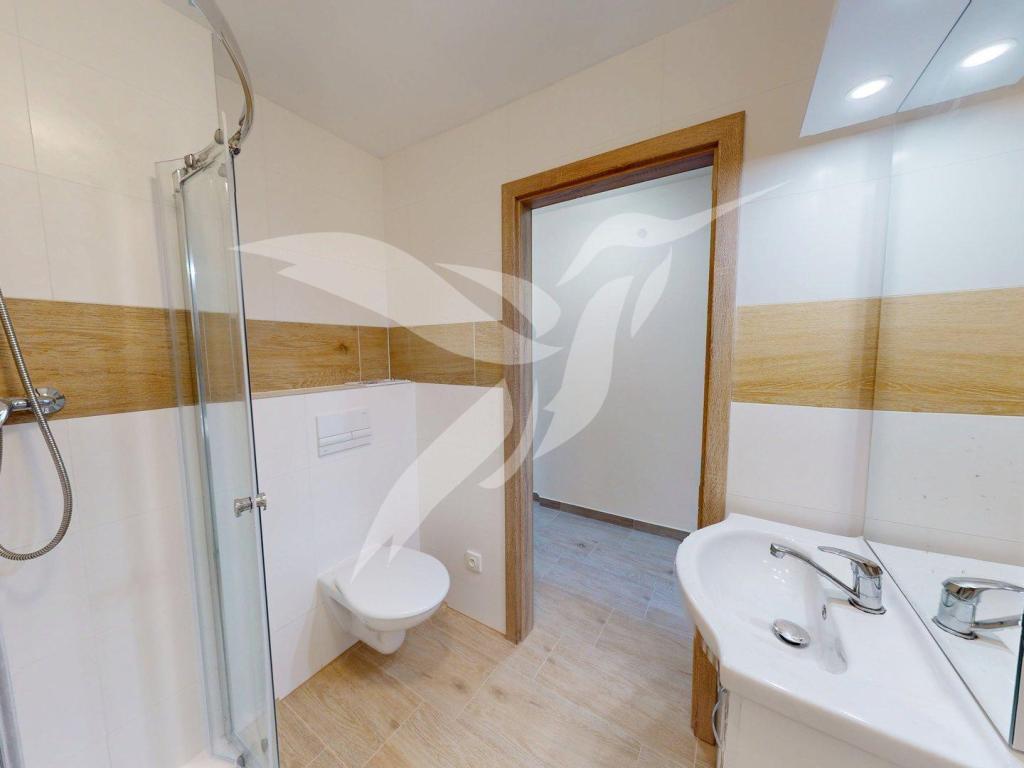 Pronájem bytu 3+kk 44 m2, Dnešice – náhled fotky 8