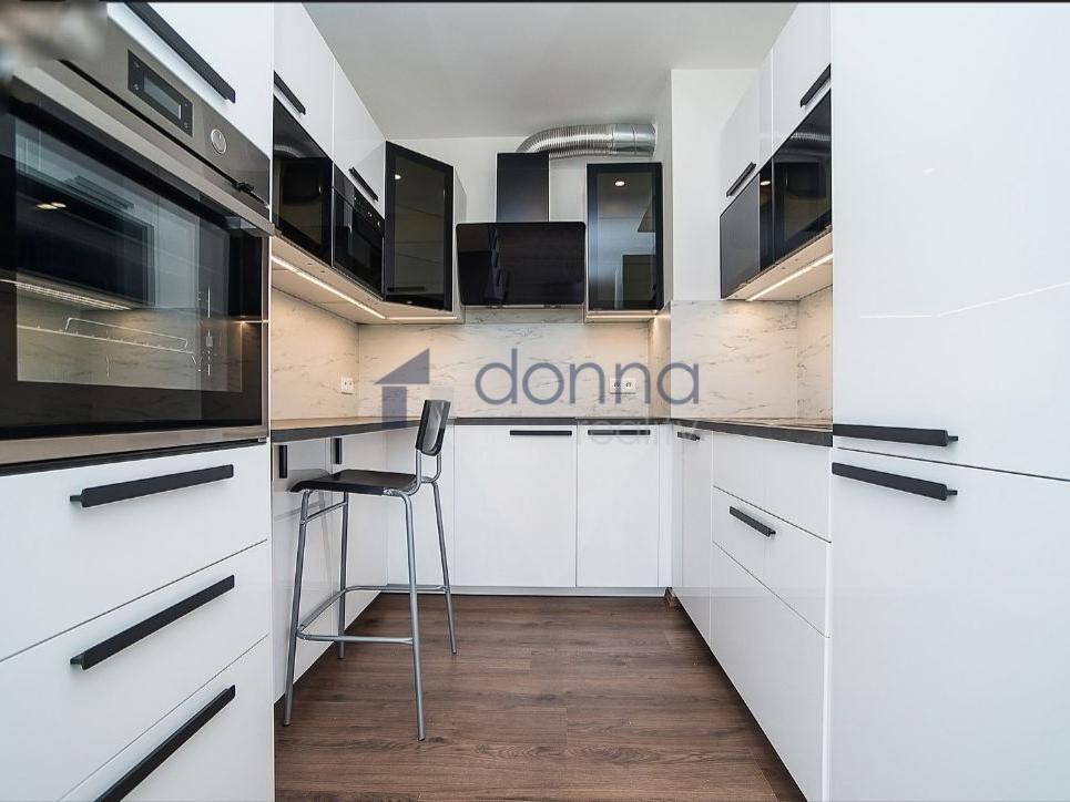 Pronájem bytu 4+kk 85 m2