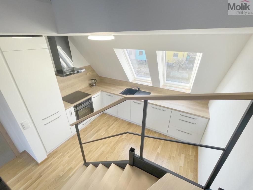 Pronájem bytu 2+kk 65 m2