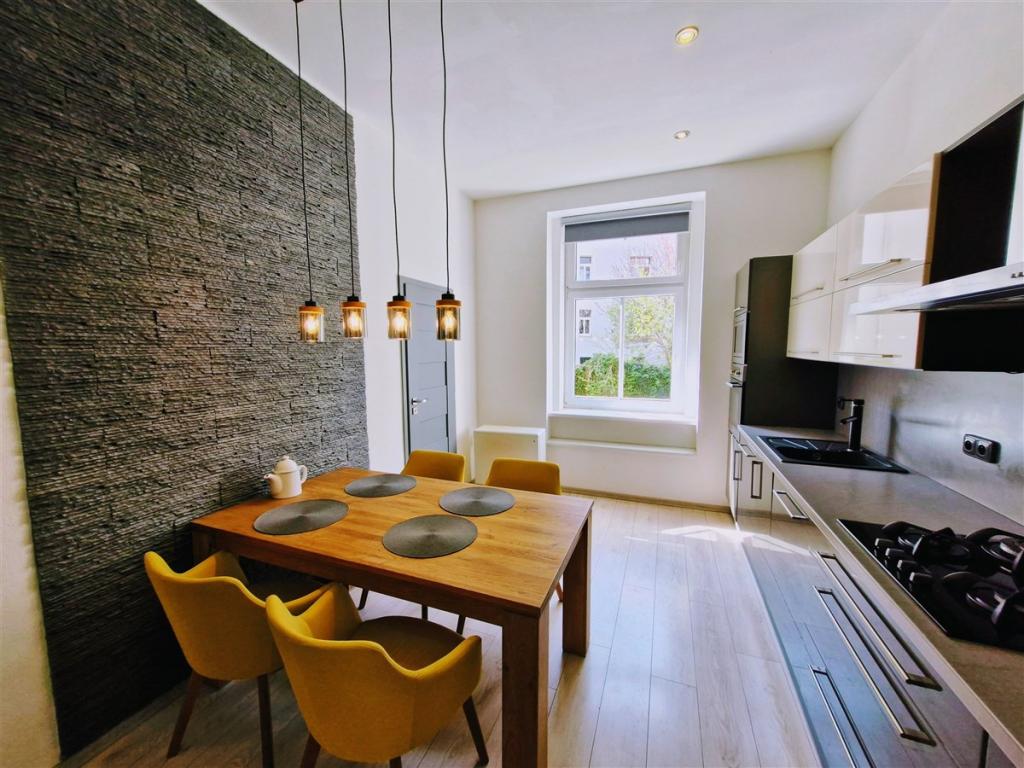 Pronájem bytu 2+1 62 m2