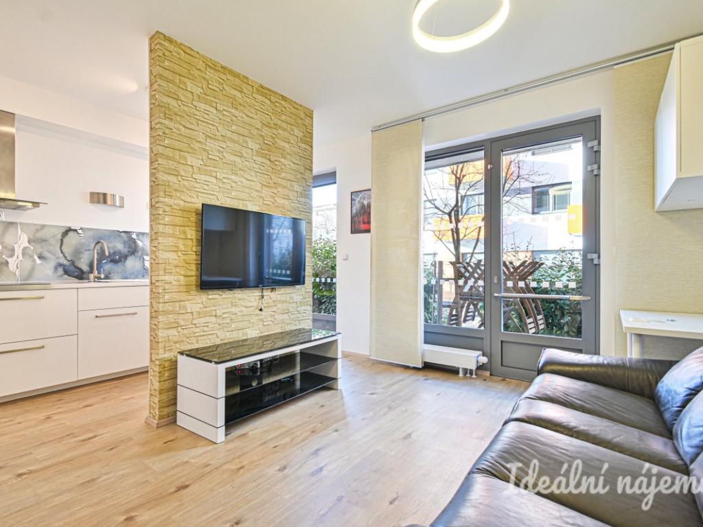 Pronájem bytu 2+kk 44 m2