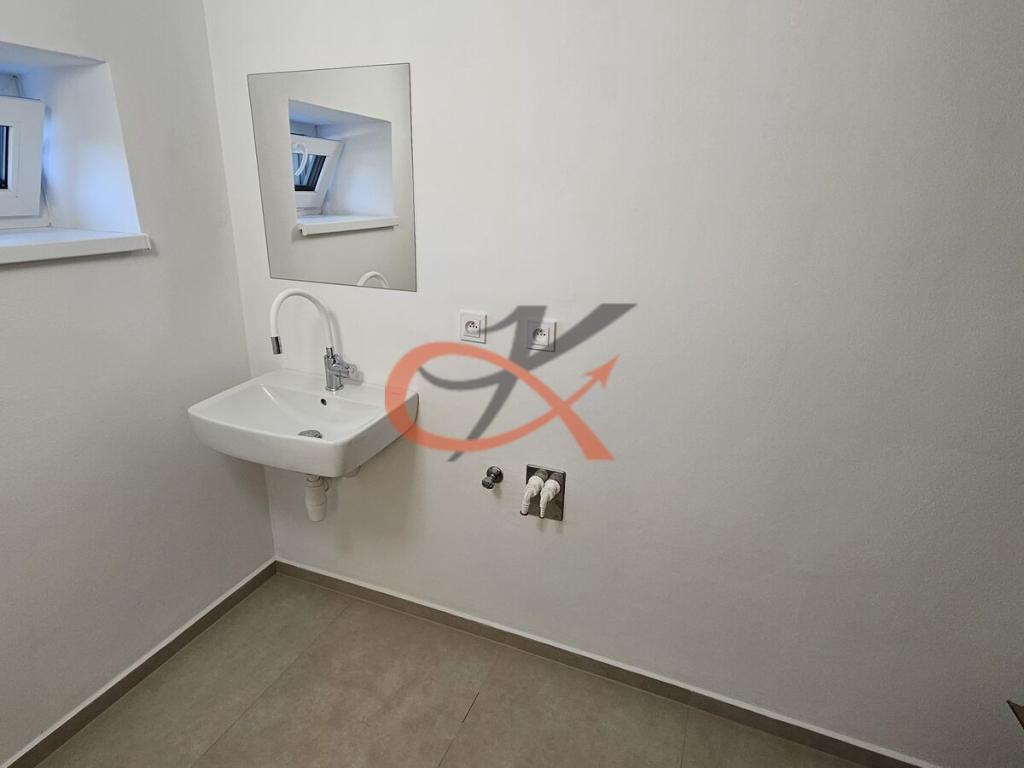 Pronájem bytu 1+kk 20 m2