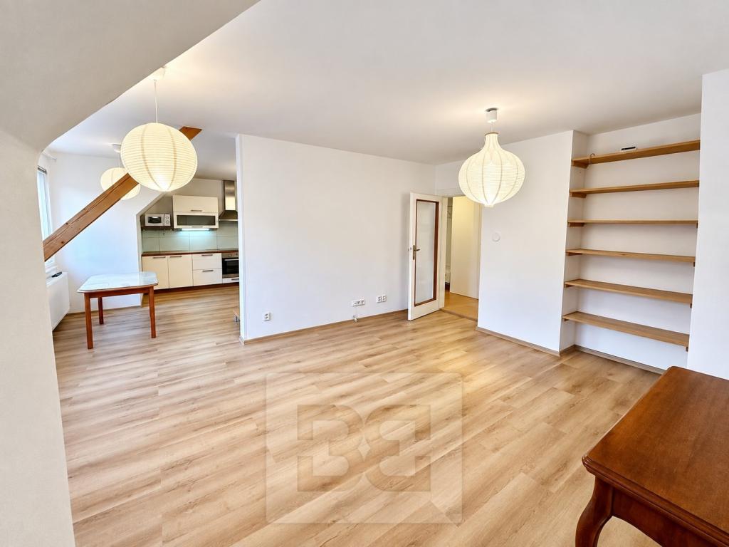 Pronájem bytu 4+kk 99 m2, Praha – náhled fotky 11