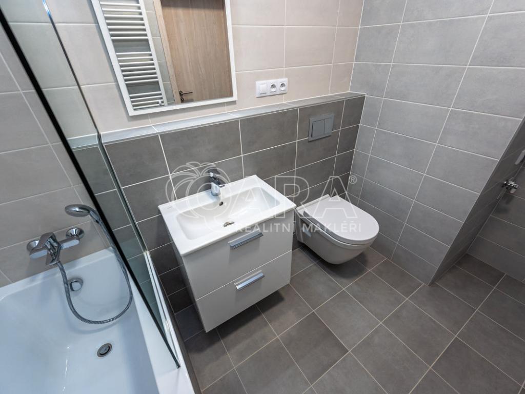 Pronájem bytu 2+kk 56 m2