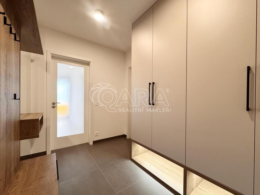 Pronájem bytu 2+kk 53 m2, Praha – náhled fotky 14