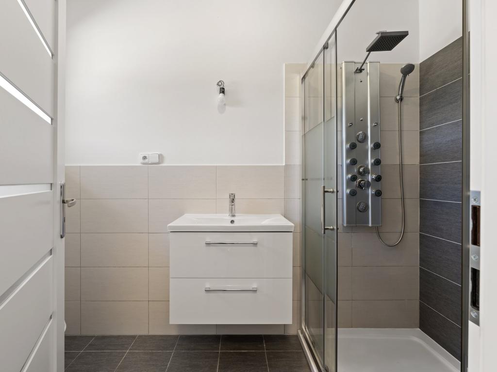 Prodej domu 107 m2, Mukařov – náhled fotky 11