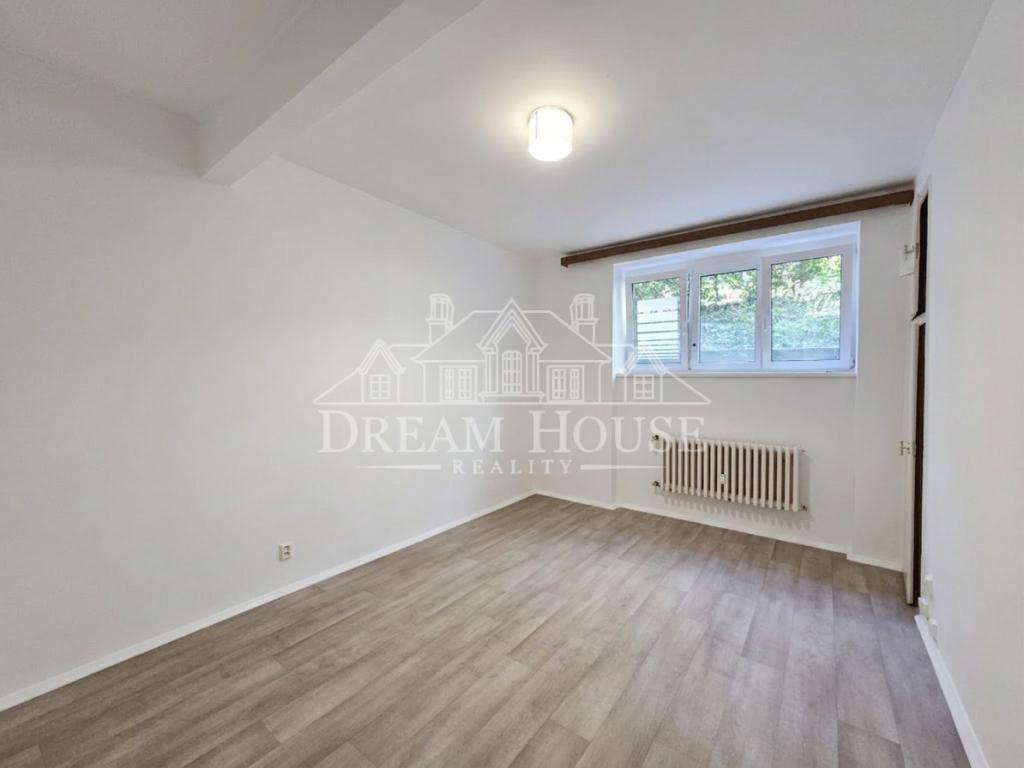 Pronájem bytu 1+kk 39 m2