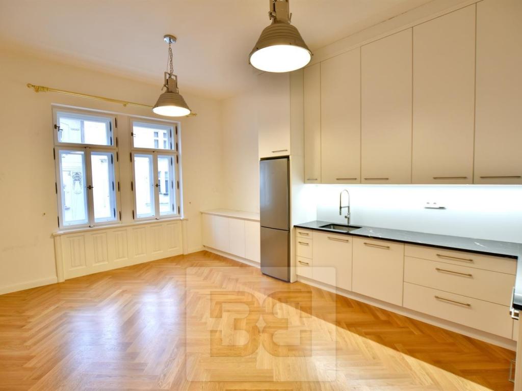 Pronájem bytu 3+kk 87 m2