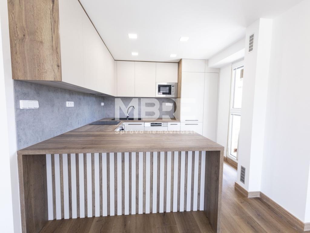 3-room apartment for rent · 62 m² · Ostrava — 969 €/mo