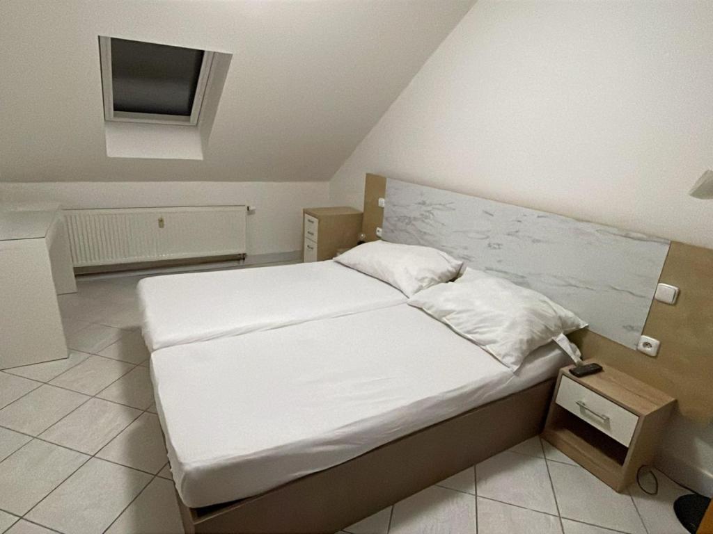 Pronájem bytu 2+kk 55 m2