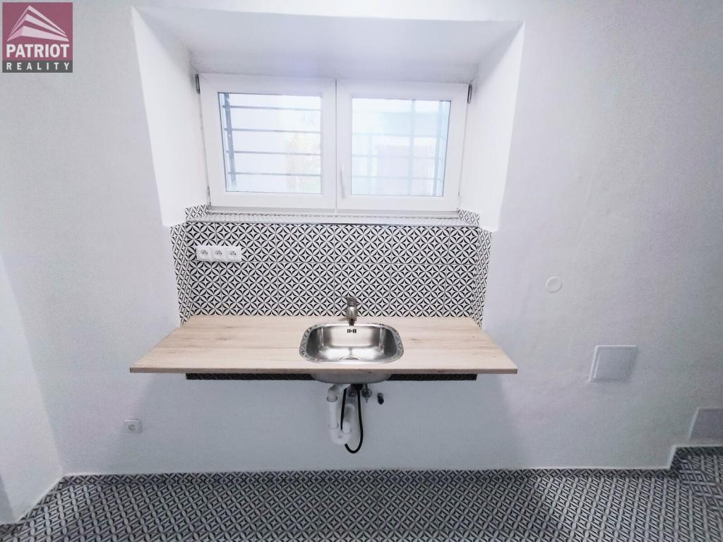 Pronájem bytu 1+kk 29 m2