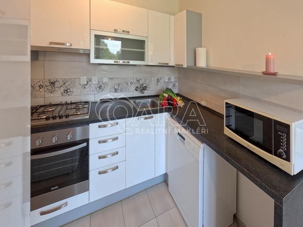 Pronájem bytu 3+kk 66 m2