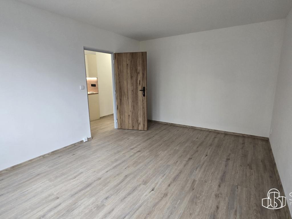1+1 Apartment in Sokolov, Vítkov - More