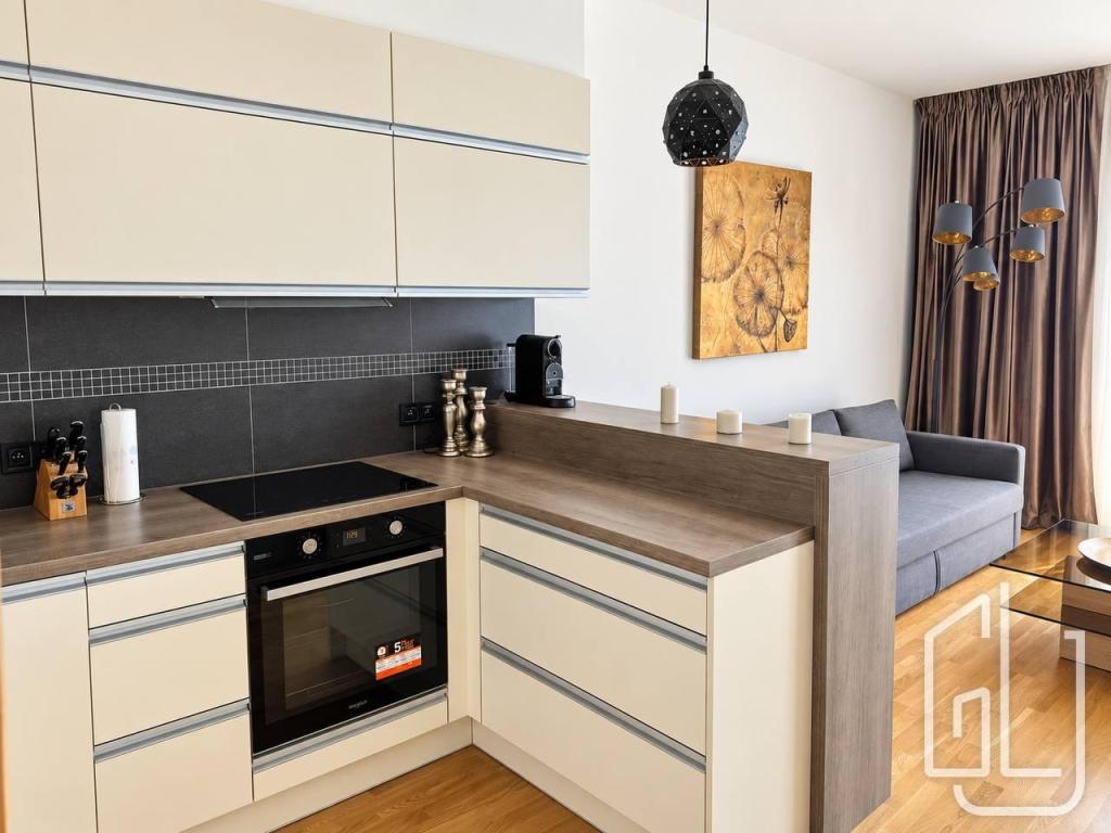 Pronájem bytu 2+kk 60 m2