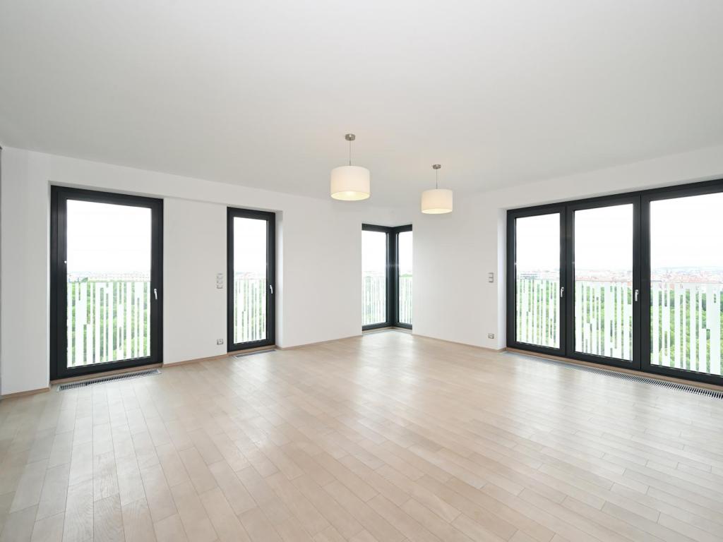 Pronájem bytu 4+kk 120 m2