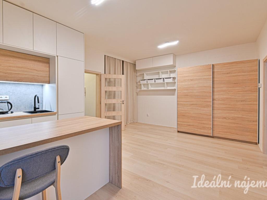 Pronájem bytu 2+kk 49 m2