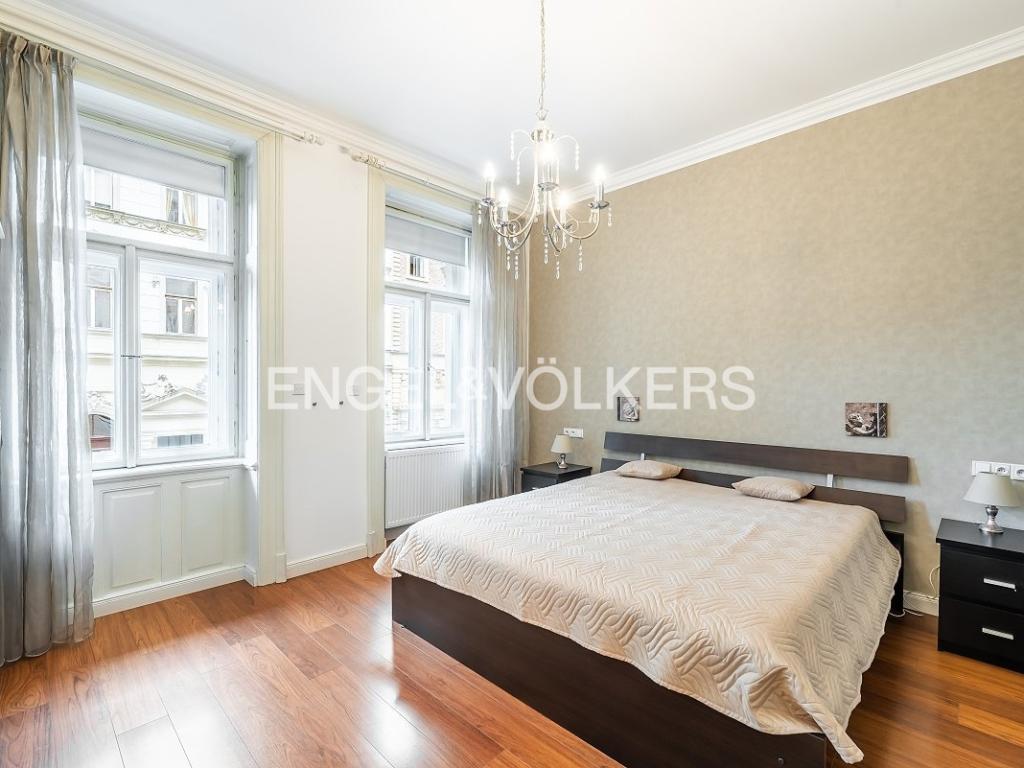 Pronájem bytu 4+1 154 m2