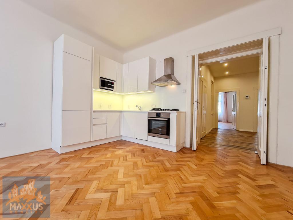 Διαμέρισμα 2 δωματίων, 84 m²