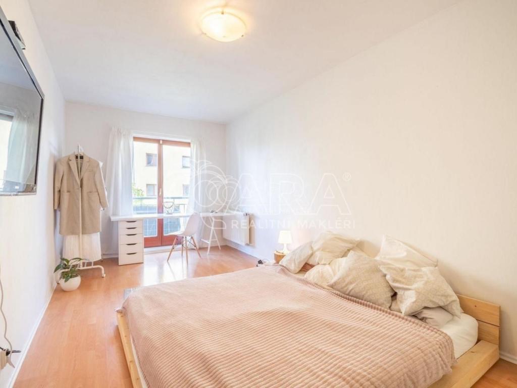 Pronájem bytu 2+kk 52 m2