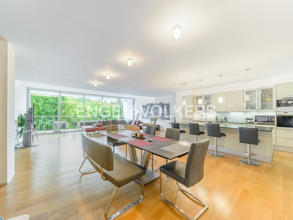 Pronájem bytu 4+kk 180 m2