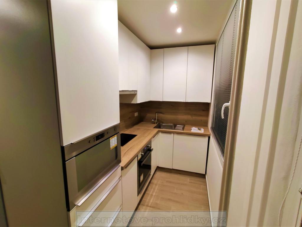 Pronájem bytu 1+kk 38 m2