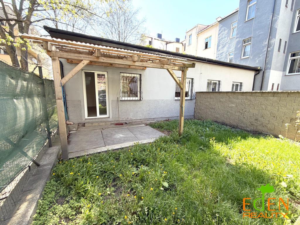 3-room apartment for rent · 75 m² · Plzeň — 742 €/mo