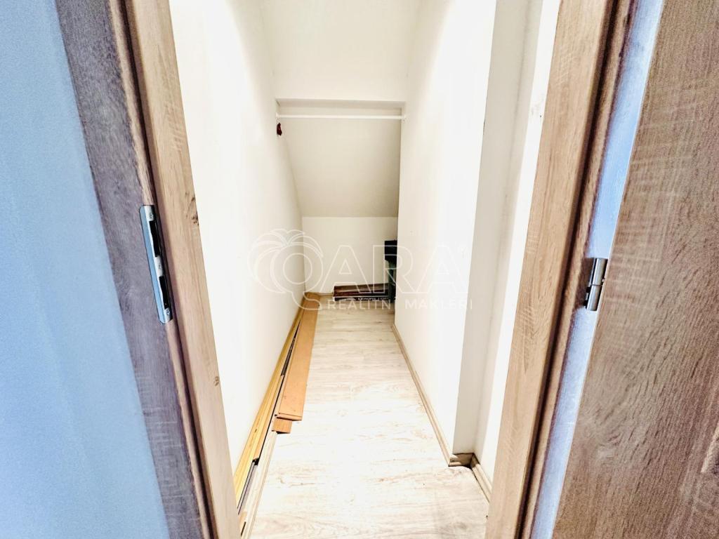 Prodej domu 200 m2, Chlumany – náhled fotky 12