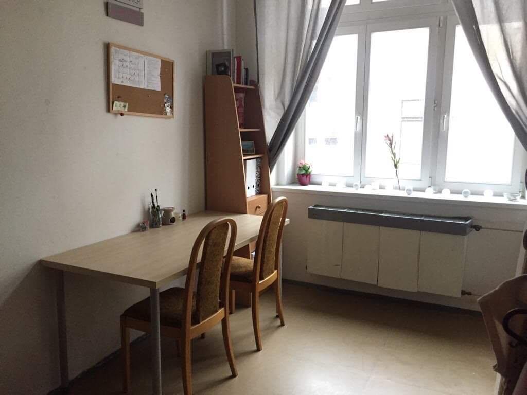 Spolubydleni bytu celý pokoj 55 m2
