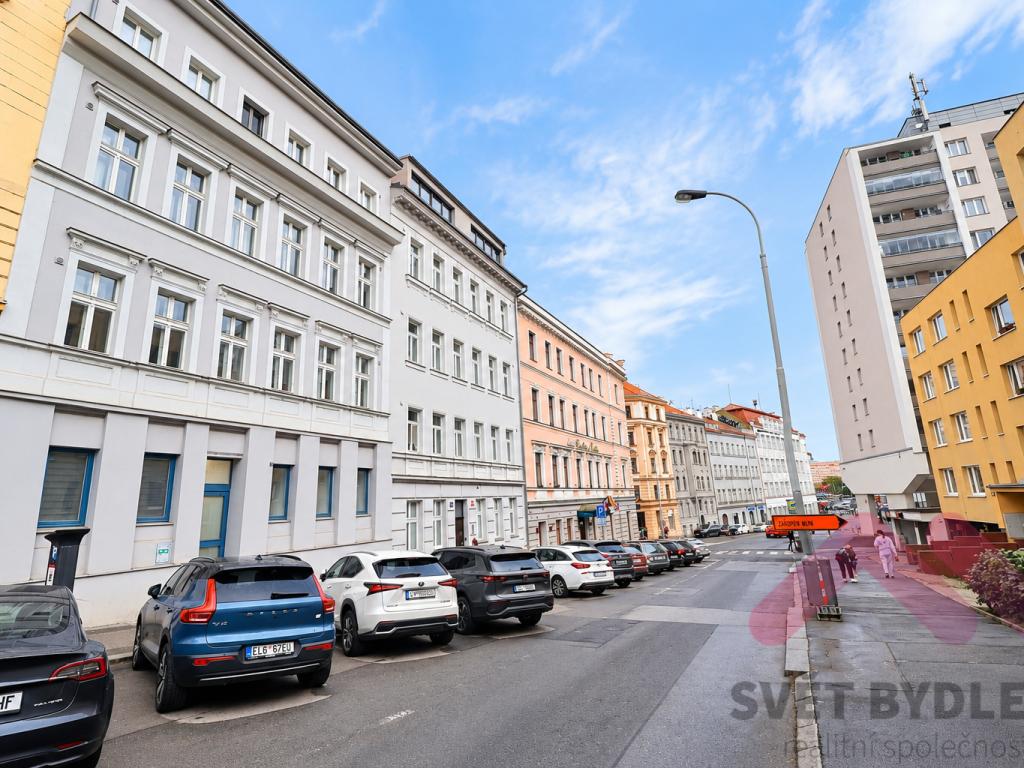 Pronájem bytu 2+kk 44 m2, Praha – náhled fotky 21