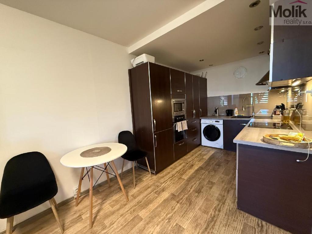 Pronájem bytu 2+kk 40 m2