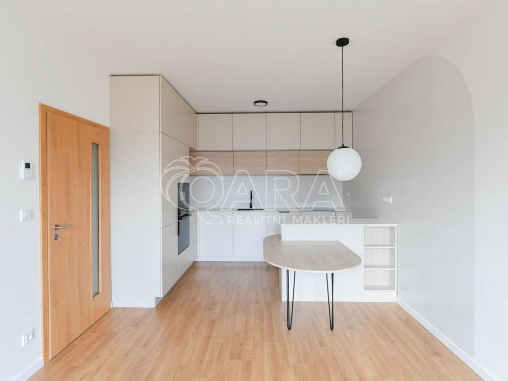 Pronájem bytu 3+kk 73 m2