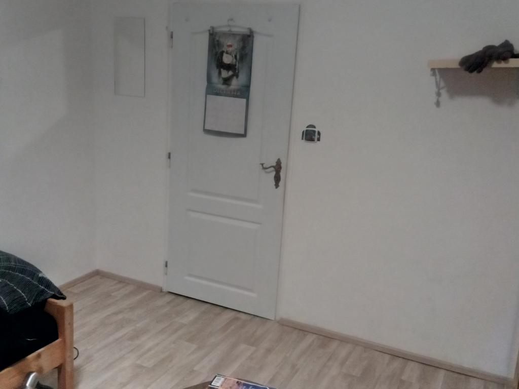 Pronajem bytu celý pokoj 12 m2