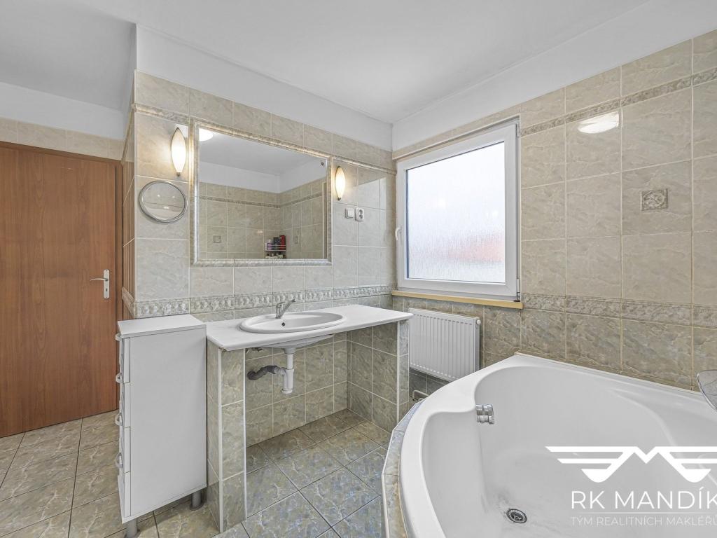 Prodej domu 212 m2, Nová Ves – náhled fotky 15