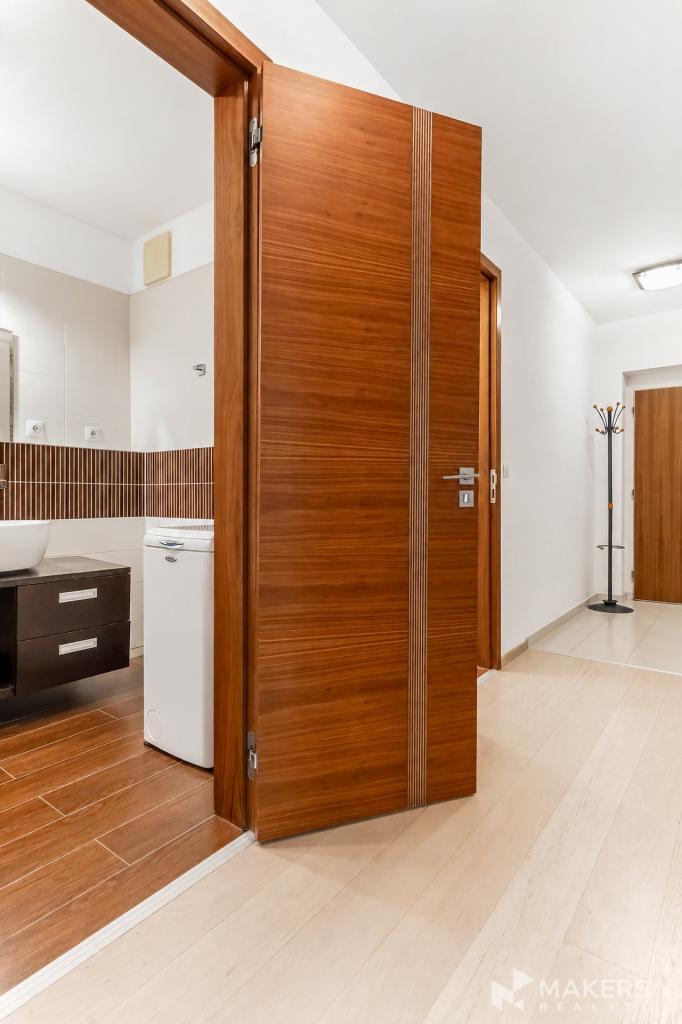 Pronájem bytu 3+1 82 m2, Praha – náhled fotky 21
