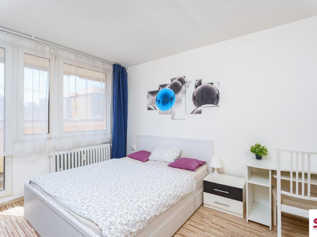 Pronájem bytu pokoj 15 m2