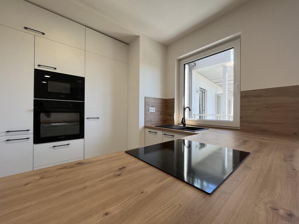 Pronájem bytu 2+kk 64 m2