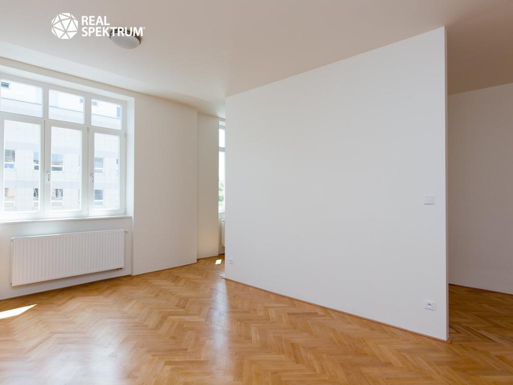 Pronájem bytu 1+1 60 m2