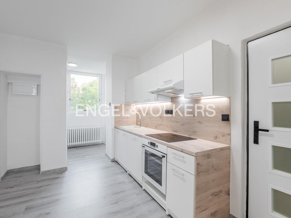 Pronájem bytu 4+1 103 m2