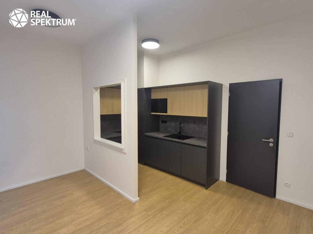 Pronájem bytu 1+kk 32 m2