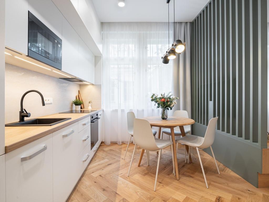 Pronájem bytu 1+kk 43 m2, Praha – náhled fotky 8