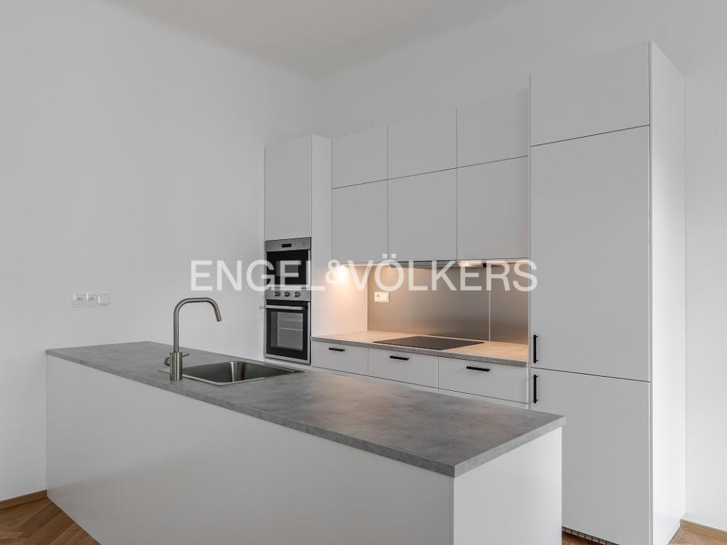 Pronájem bytu 2+kk 90 m2