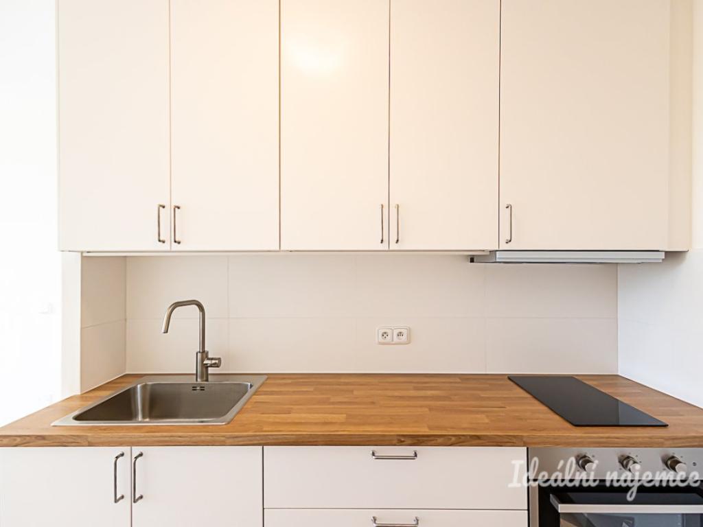 Pronájem bytu 2+kk 42 m2