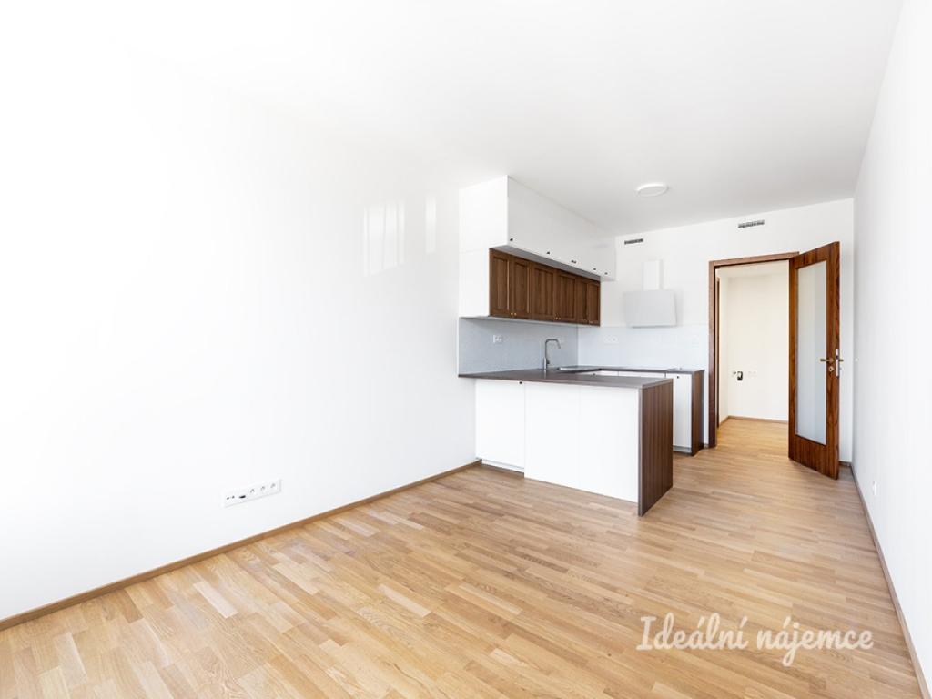 Pronájem bytu 1+kk 32 m2