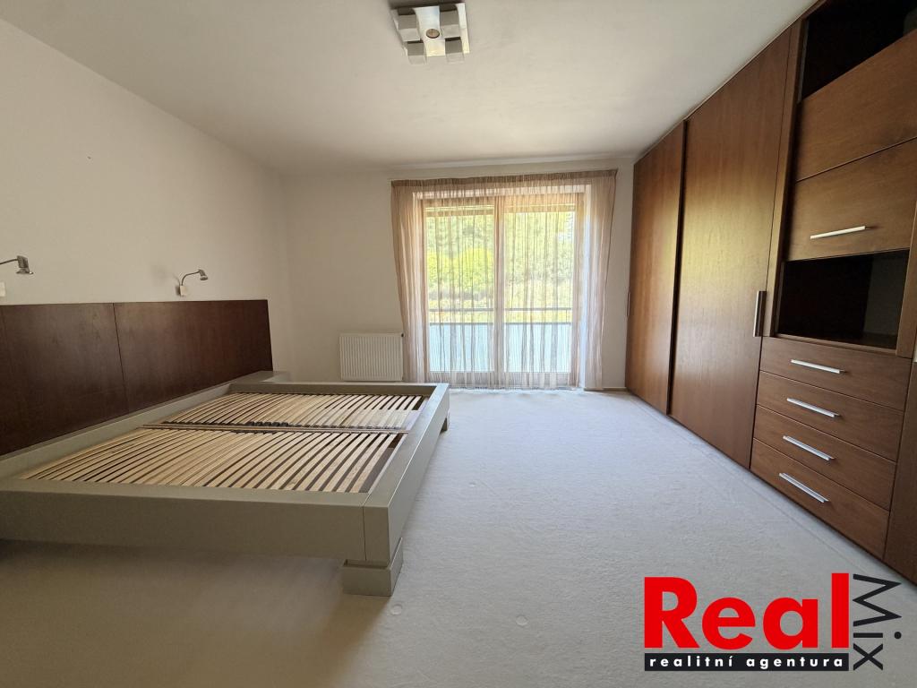 Pronájem bytu 3+kk 93 m2