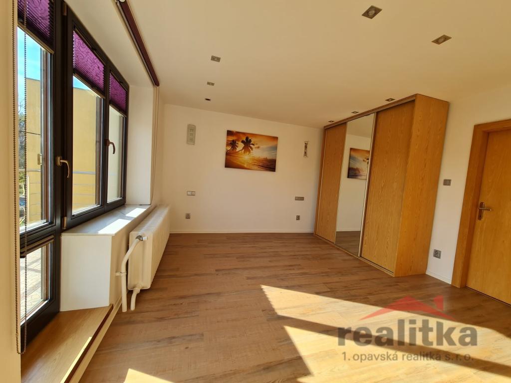 Pronájem bytu 2+1 84 m2