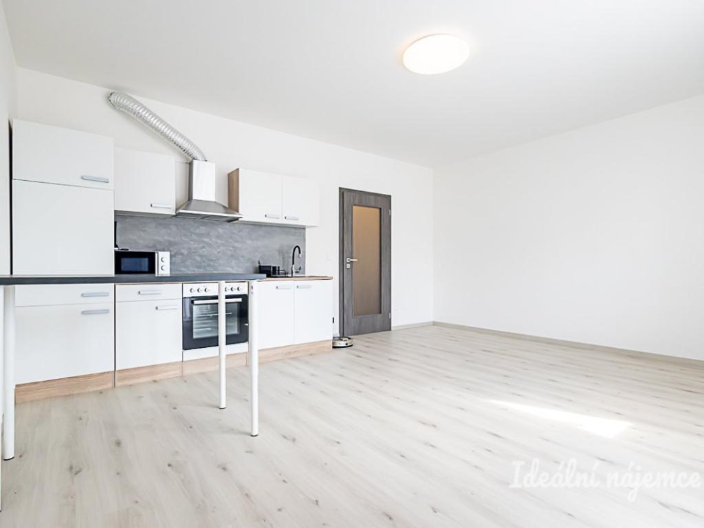 Pronájem bytu 1+kk 34 m2