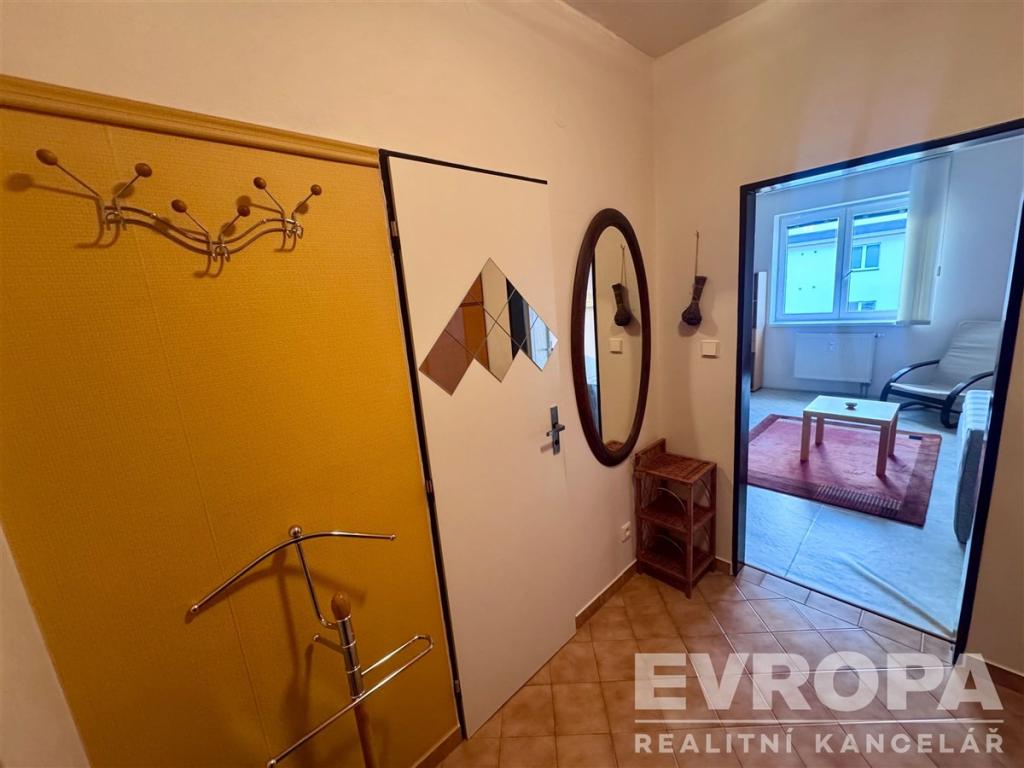 Pronájem bytu 1+kk 37 m2